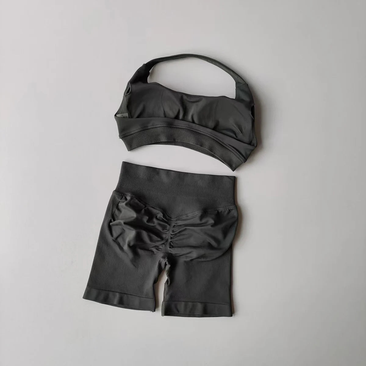 Sculpfit Seamless Yoga Set Fit Quick-Dry & Breathable – 2-Piece Yoga Set - Power Meets Style